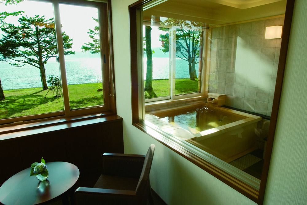 Lakeside Villa Suimeikaku Chitose  Buitenkant foto